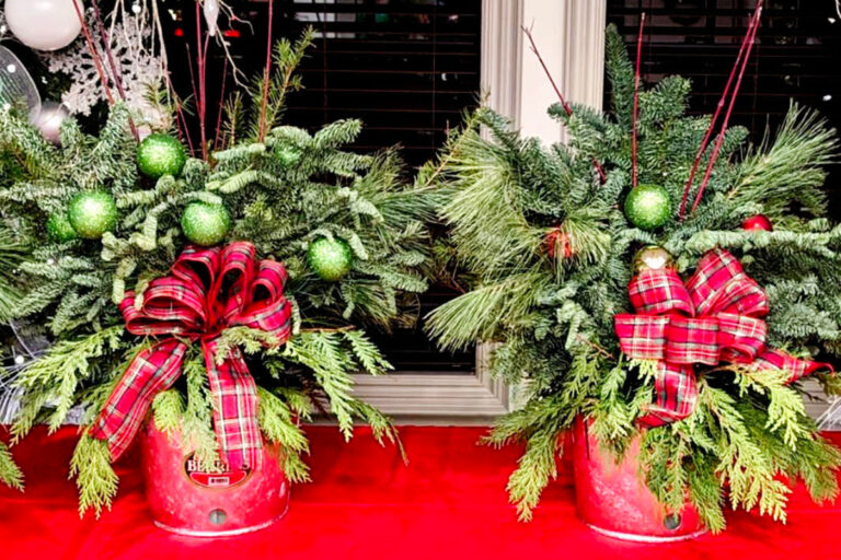 LittleGuide-Detroit-porch-pot-blakes-1